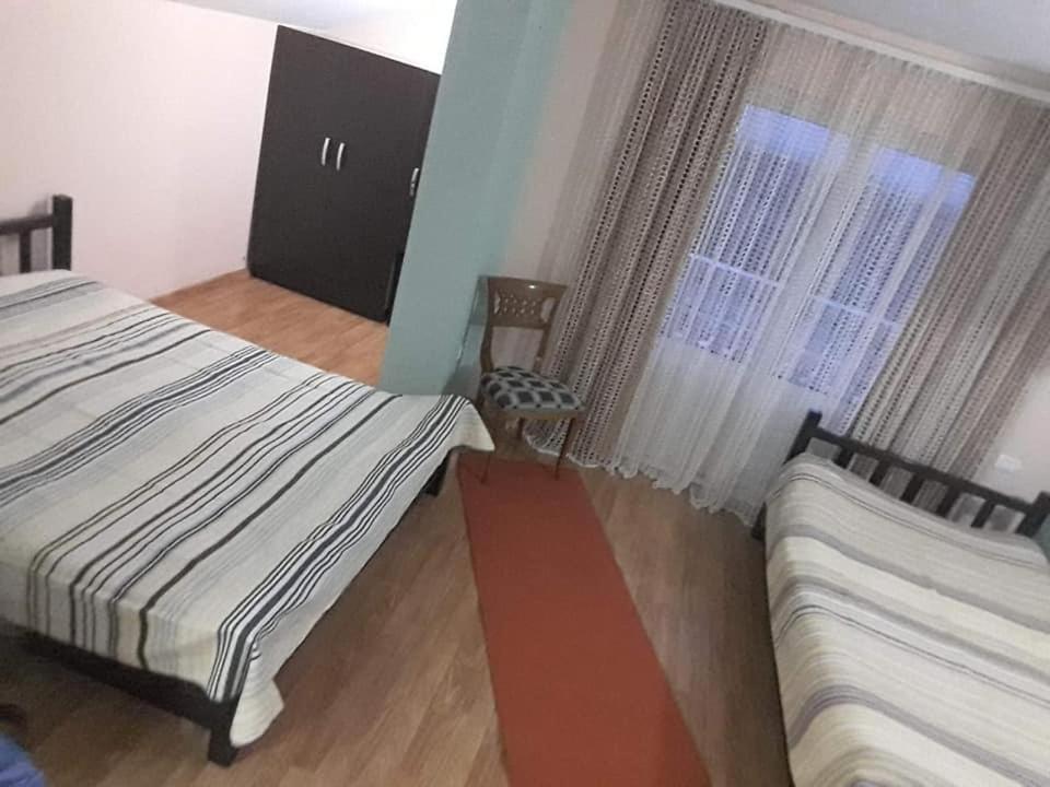 Отель Vila Verd Корча Экстерьер фото